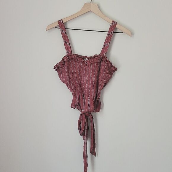 New American Eagle Striped Smocked Ruffle Tank Size Medium NWT - Picture 1 of 6